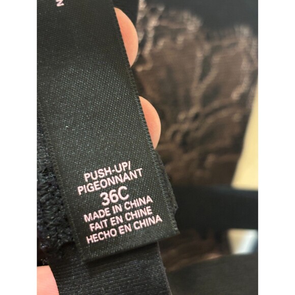 Victoria's Secret Black Gold Metallic Lace Underwire Push Up Bra 36 C, pre-loved - Picture 10 of 11